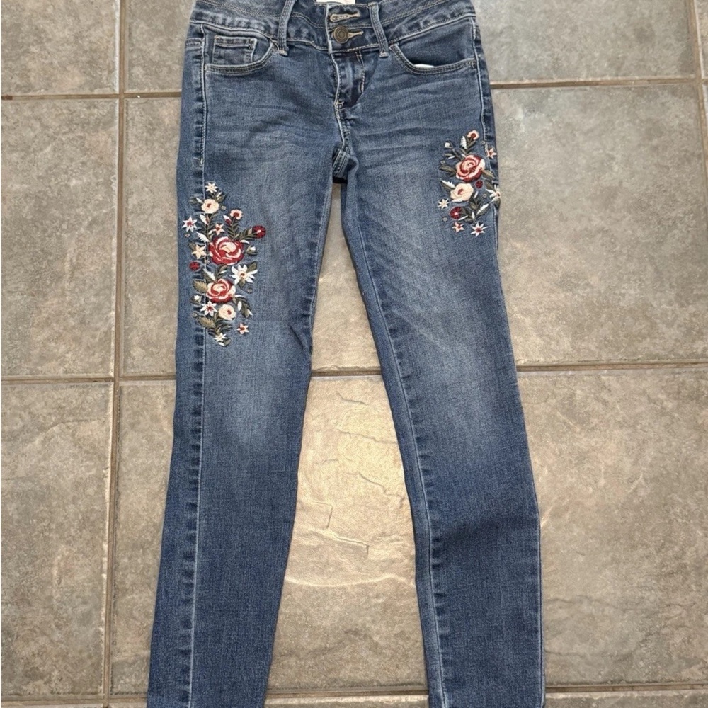 SO Blue Skinny Jeans with Embroidered Roses